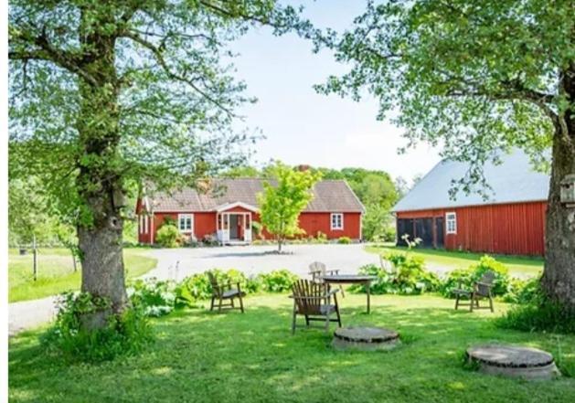 Kontakta Liselotte Abel Bed & Breakfast Vessigebro Eksteriør bilde